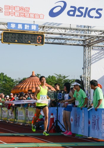 馬拉松國手何盡平